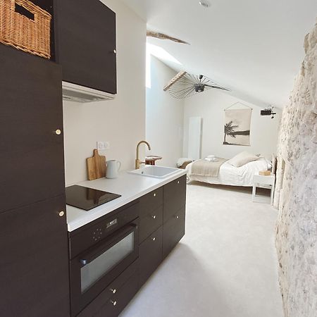 La Parenthese, Joli Studio Avec Terrasse Valeuil المظهر الخارجي الصورة